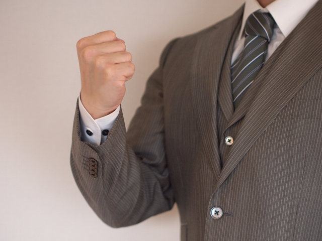 台南市東區當舖推薦華南當鋪｜汽機車借款、免留車、借錢